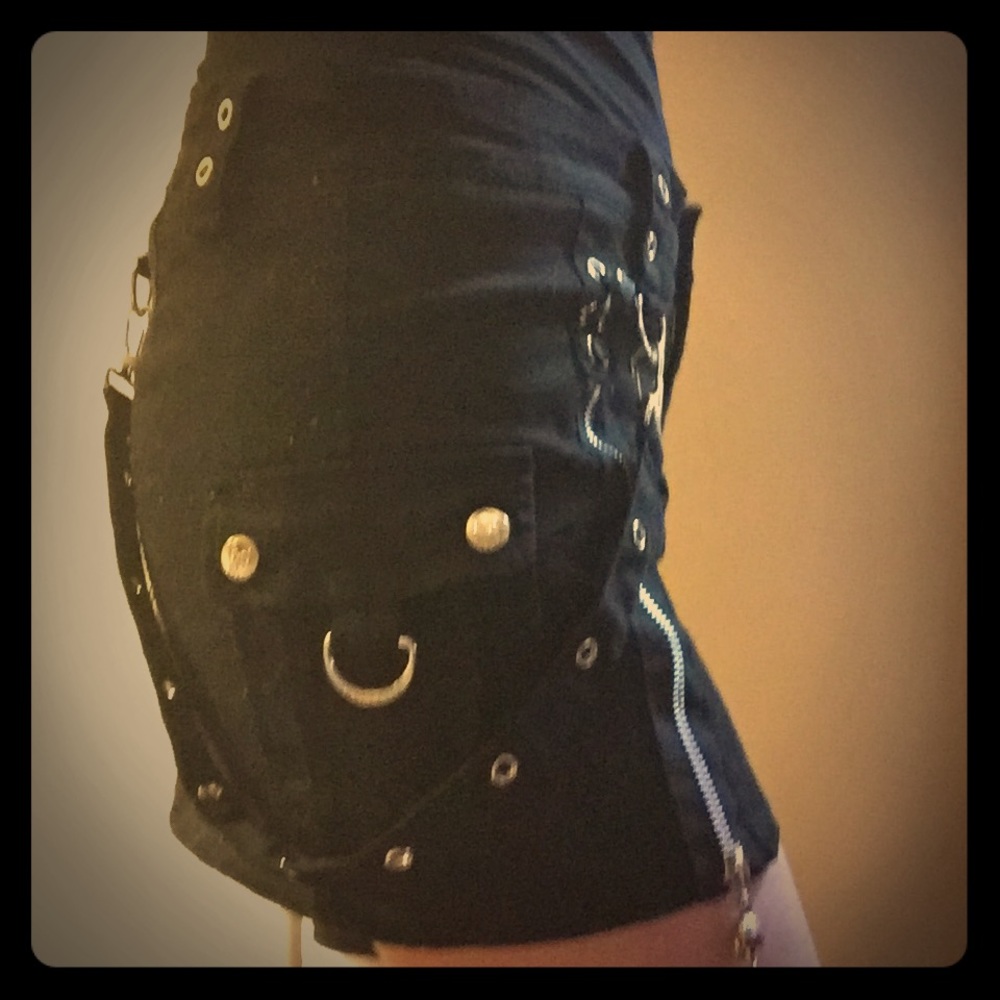 Jaw breaker sexy bondage skirt